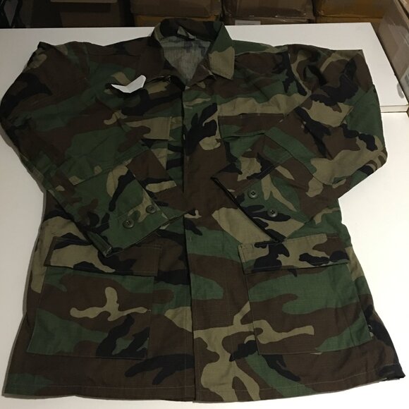 Other - Military Coat Hot Weather Woodland Camouflage Combat Mens Size Medium Long NWT
